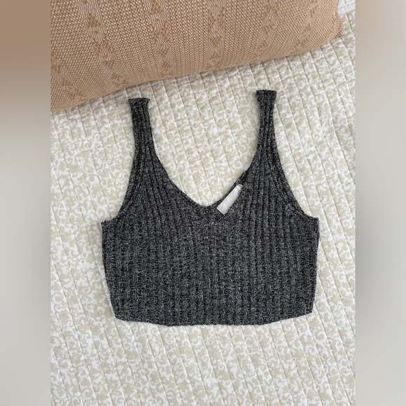 J.O.A. Wool Blend Ribbed Knit Grey Crop Top Sweater | Size Medium M - Picture 2 of 16